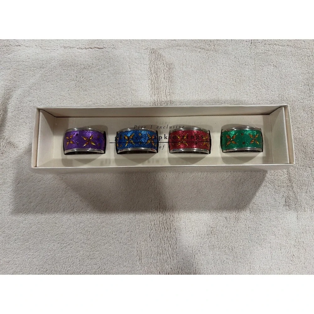 Pier 1 Napkin Rings Unisex OS Multicolor Good Glitter Nickel Plated Set of 4